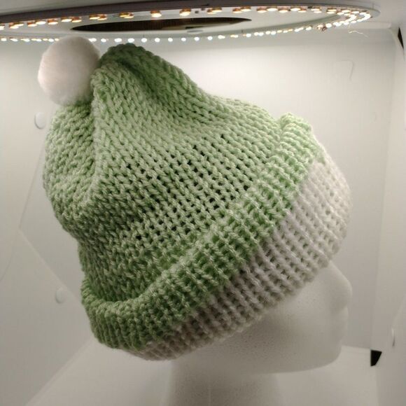 Hand Crafted Knit Unisex Hat Green White Winter Slouchy Warm Beanie Ski Cap - Picture 6 of 8